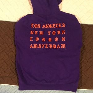 Men’s medium Artist Union Pablo font hoodie